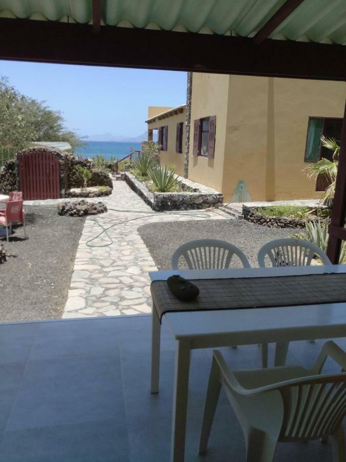 Coin De Paradis,Pavillon Doucimar Porto Novo  Exterior photo